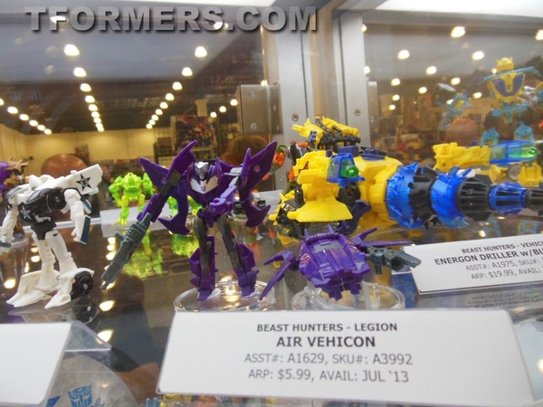 Botcon 2013   Transformers Beast Hunters 2014 New Figures Display  (99 of 131)